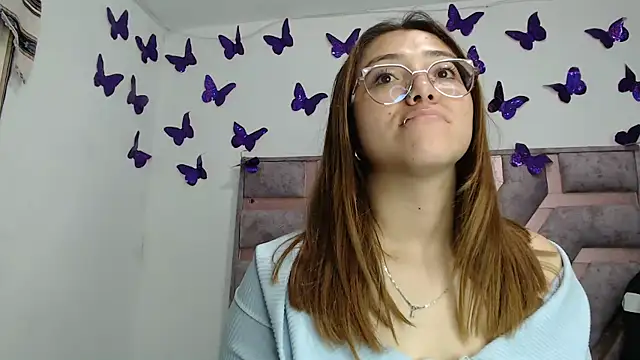 Snapshot of Anny_Fox- chatting on 12-05-25, 03:48 Anny Fox- online show from 12-05-25, 03:48