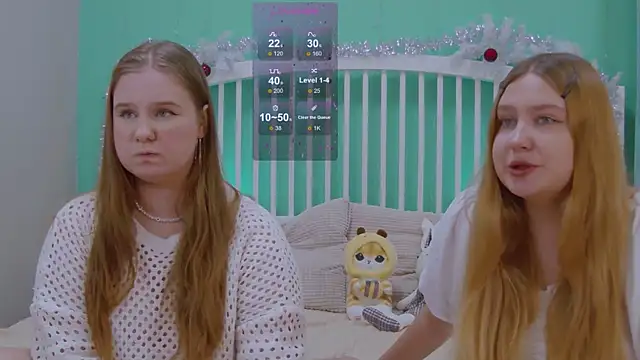 Snapshot of Ellie_Wellie chatting on 12-23-24, 12:30 Ellie Wellie online show from 12-23-24, 12:30