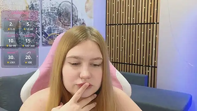 Snapshot of Ellie_Wellie chatting on 02-01-25, 02:24 Ellie Wellie online show from 02-01-25, 02:24