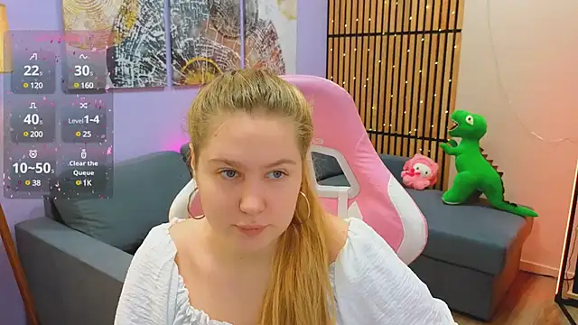 Snapshot of Ellie_Wellie chatting on 02-12-25, 03:16 Ellie Wellie online show from 02-12-25, 03:16