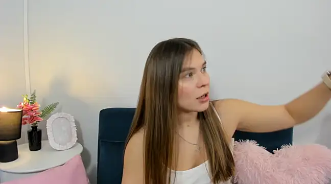 Snapshot of CamilaAmazing chatting on 02-06-25, 09:17 CamilaAmazing online show from 02-06-25, 09:17