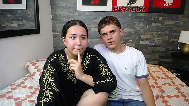 Snapshot of Gurvinder_1 chatting on 03-08-25, 10:24 Gurvinder 1 online show from 03-08-25, 10:24