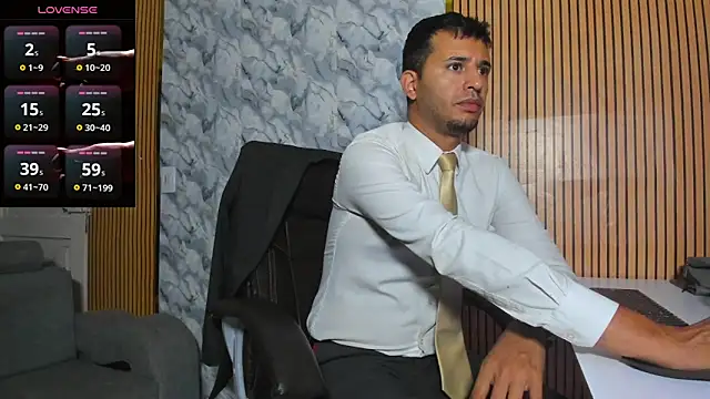 Snapshot of Hideintheoffice chatting on 11-27-25, 09:00 Hideintheoffice online show from 11-27-25, 09:00