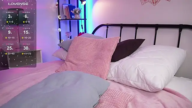 Snapshot of Lissa_Meow_ chatting on 03-07-25, 05:29 Lissa Meow online show from 03-07-25, 05:29