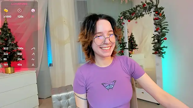 lilithlunna online show from 01-06-25, 01:31