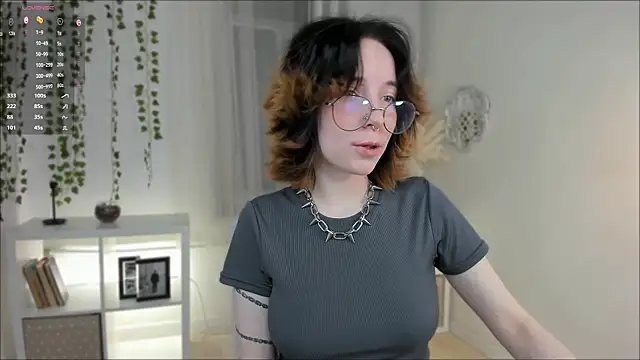 lilithlunna online show from 01-15-25, 03:33