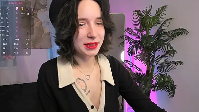 lilithlunna online show from 02-01-25, 10:44