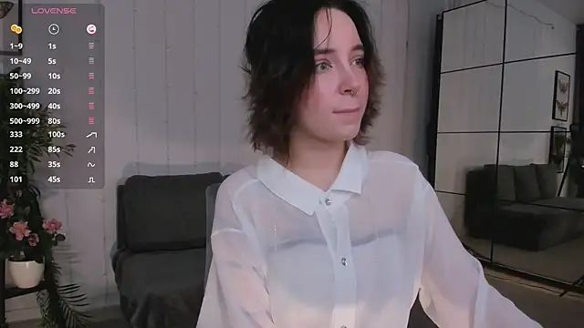 lilithlunna online show from 03-02-25, 10:16