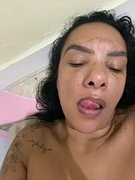 briannaa557 online show from 12-29-24, 10:56