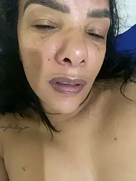 briannaa557 online show from 02-02-25, 09:51