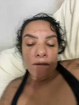 briannaa557 online show from 02-06-25, 03:52