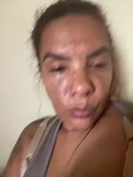 briannaa557 online show from 09-13-25, 06:40