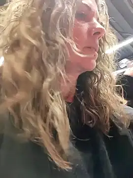 sansan2411 online show from 02-11-26, 11:48