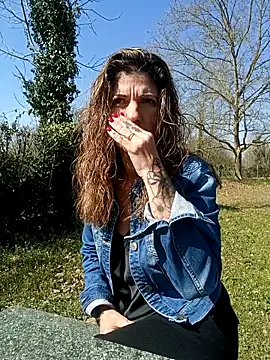 sansan2411 online show from 03-19-26, 12:20