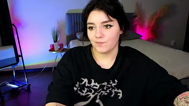 YumiYammy online show from 12-29-24, 03:11