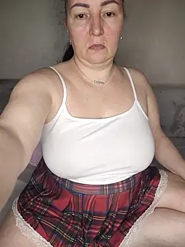 HairyVicky online show from 12-14-25, 10:03