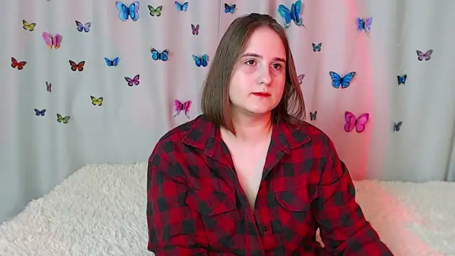 Snapshot of Phantommira chatting on 12-25-24, 07:13 Phantommira online show from 12-25-24, 07:13