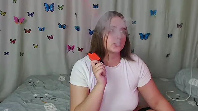 Snapshot of Phantommira chatting on 01-10-25, 10:46 Phantommira online show from 01-10-25, 10:46