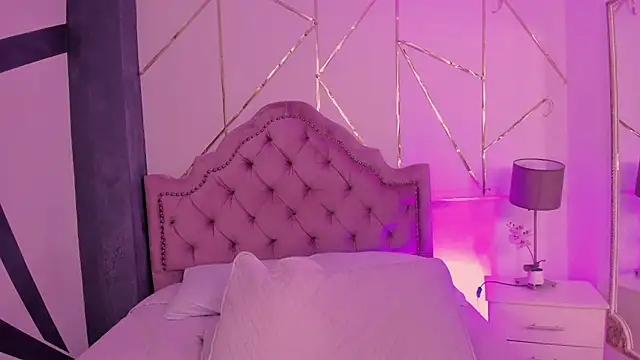 RoseCassie online show from 01-29-25, 07:00