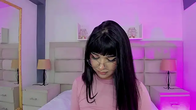 RoseCassie online show from 02-26-25, 04:45