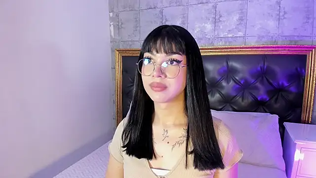 RoseCassie online show from 03-11-25, 01:45