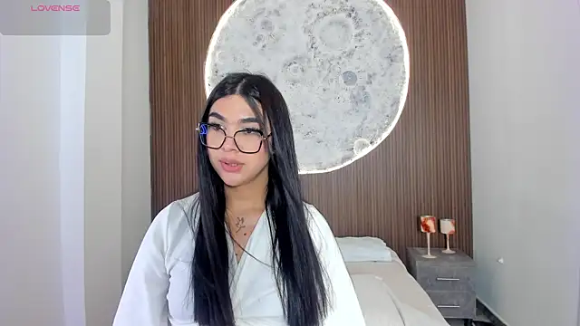 RoseCassie online show from 04-18-26, 07:07