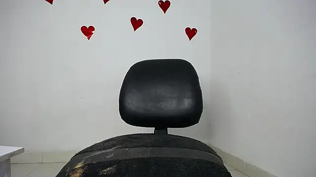 Snapshot of xoxo_06 chatting on 03-15-25, 06:47 xoxo 06 online show from 03-15-25, 06:47