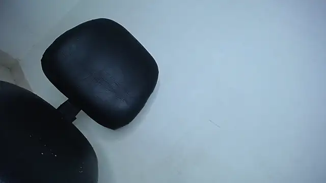 Snapshot of xoxo_06 chatting on 03-21-25, 08:39 xoxo 06 online show from 03-21-25, 08:39