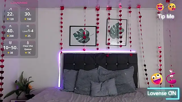 mia collens online show from 03-12-25, 06:29