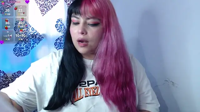 Snapshot of Pinky-Flower chatting on 12-30-24, 10:23 Pinky-Flower online show from 12-30-24, 10:23