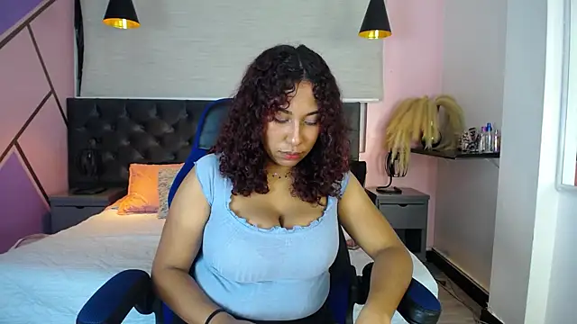 lauraltt online show from 01-19-25, 02:04