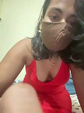 Snapshot of priyadevi17 chatting on 12-25-24, 12:37 priyadevi17 online show from 12-25-24, 12:37