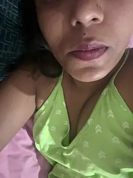 Snapshot of priyadevi17 chatting on 02-22-25, 01:33 priyadevi17 online show from 02-22-25, 01:33