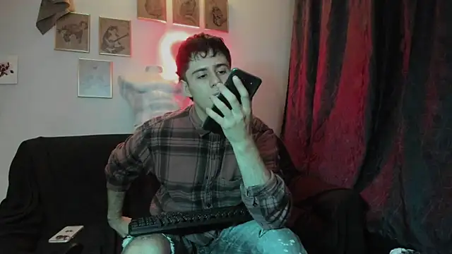 Snapshot of Antonello_Vannucci chatting on 12-27-24, 09:11 Antonello Vannucci online show from 12-27-24, 09:11