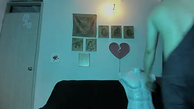 Snapshot of Antonello_Vannucci chatting on 12-29-24, 11:08 Antonello Vannucci online show from 12-29-24, 11:08