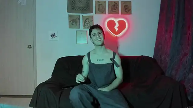 Snapshot of Antonello_Vannucci chatting on 12-30-24, 11:49 Antonello Vannucci online show from 12-30-24, 11:49