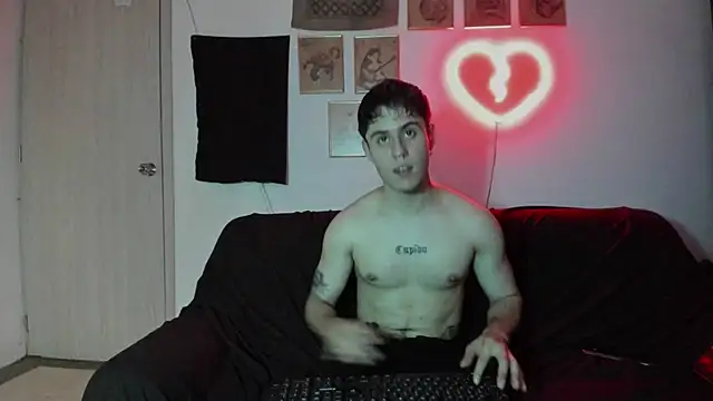 Snapshot of Antonello_Vannucci chatting on 01-04-25, 03:29 Antonello Vannucci online show from 01-04-25, 03:29