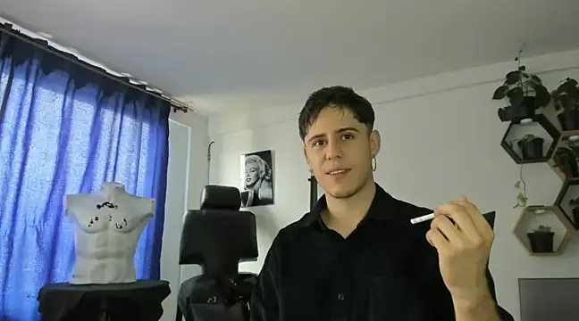 Snapshot of Antonello_Vannucci chatting on 03-12-25, 06:33 Antonello Vannucci online show from 03-12-25, 06:33