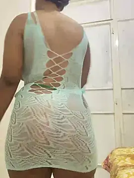 Snapshot of beverlyxxxx chatting on 01-10-25, 07:43 beverlyxxxx online show from 01-10-25, 07:43