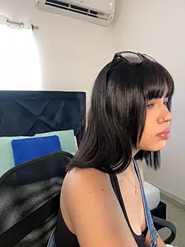 Lily Woodz online show from 03-10-26, 07:08