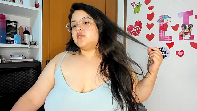 Snapshot of lizzie_c chatting on 03-01-25, 06:46 lizzie c online show from 03-01-25, 06:46