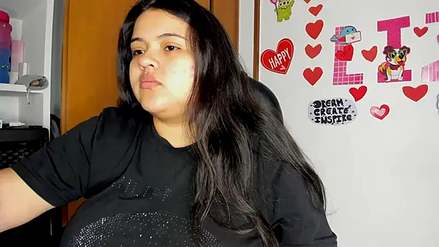 Snapshot of lizzie_c chatting on 03-09-25, 02:39 lizzie c online show from 03-09-25, 02:39