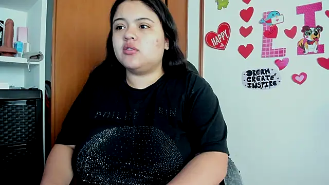 Snapshot of lizzie_c chatting on 03-09-25, 08:21 lizzie c online show from 03-09-25, 08:21