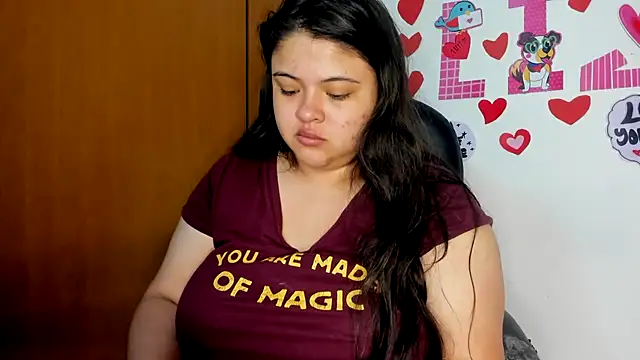 Snapshot of lizzie_c chatting on 03-20-25, 08:42 lizzie c online show from 03-20-25, 08:42