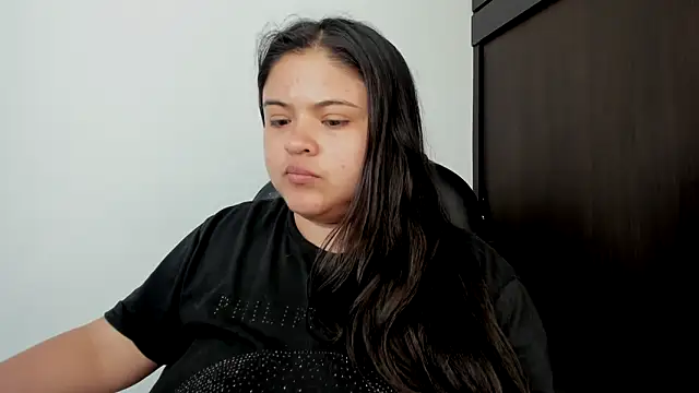 Snapshot of lizzie_c chatting on 09-20-25, 09:49 lizzie c online show from 09-20-25, 09:49