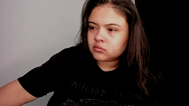 Snapshot of lizzie_c chatting on 10-09-25, 01:53 lizzie c online show from 10-09-25, 01:53