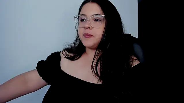 Snapshot of lizzie_c chatting on 10-10-25, 07:57 lizzie c online show from 10-10-25, 07:57