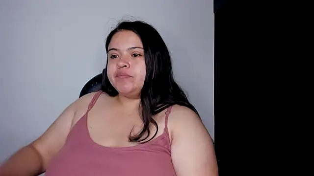 Snapshot of lizzie_c chatting on 10-16-25, 10:44 lizzie c online show from 10-16-25, 10:44