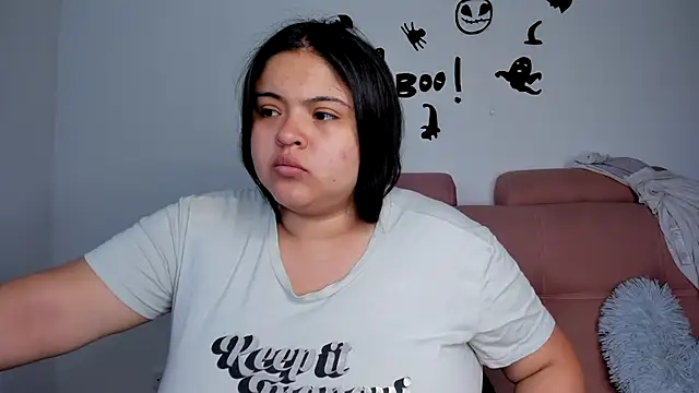 Snapshot of lizzie_c chatting on 11-01-25, 10:12 lizzie c online show from 11-01-25, 10:12