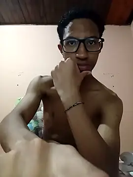 Snapshot of matheusroger chatting on 12-20-24, 05:04 matheusroger online show from 12-20-24, 05:04